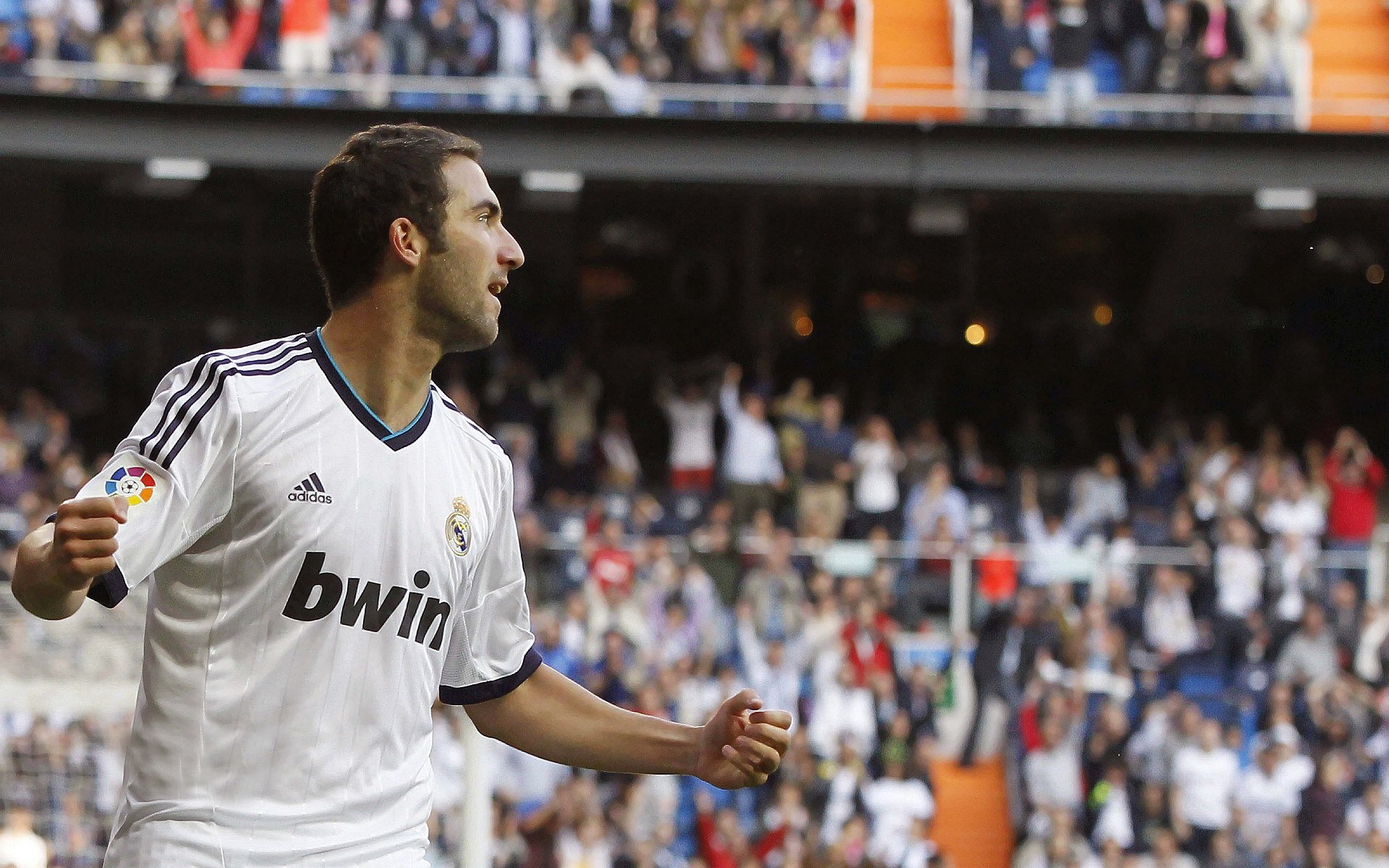 法甲：尼斯3-2险胜朗斯，队内表现抢眼，法甲尼斯老板